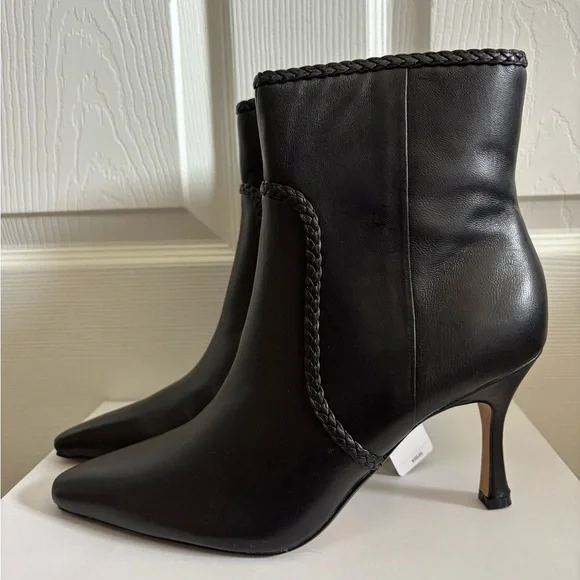 Express Genuine Leather Black Heeled Boots. Side Zipper. NEW - Picture 2 of 7